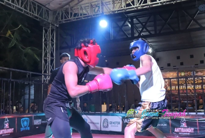 Brass Bress Boxing II Meriahkan HUT Bhayangkara ke-80, Kapolres Pekalongan: Tunjukkan Kemampuan di Atas Ring, Bukan di Jalanan