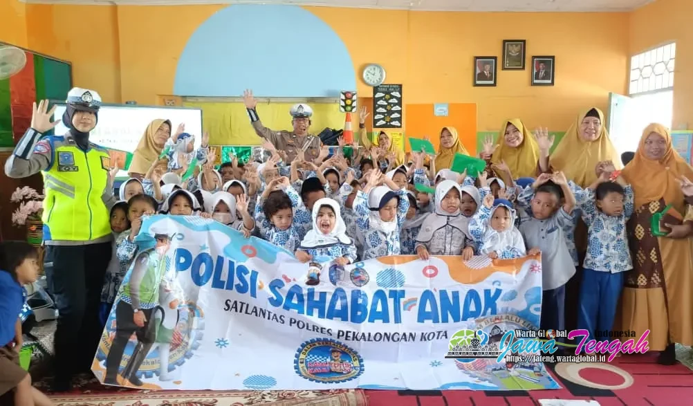 Meriahkan Hari Anak Nasional, Satlantas Polres Pekalongan Kota Gelar Lomba Mewarnai Rambu Lalu Lintas